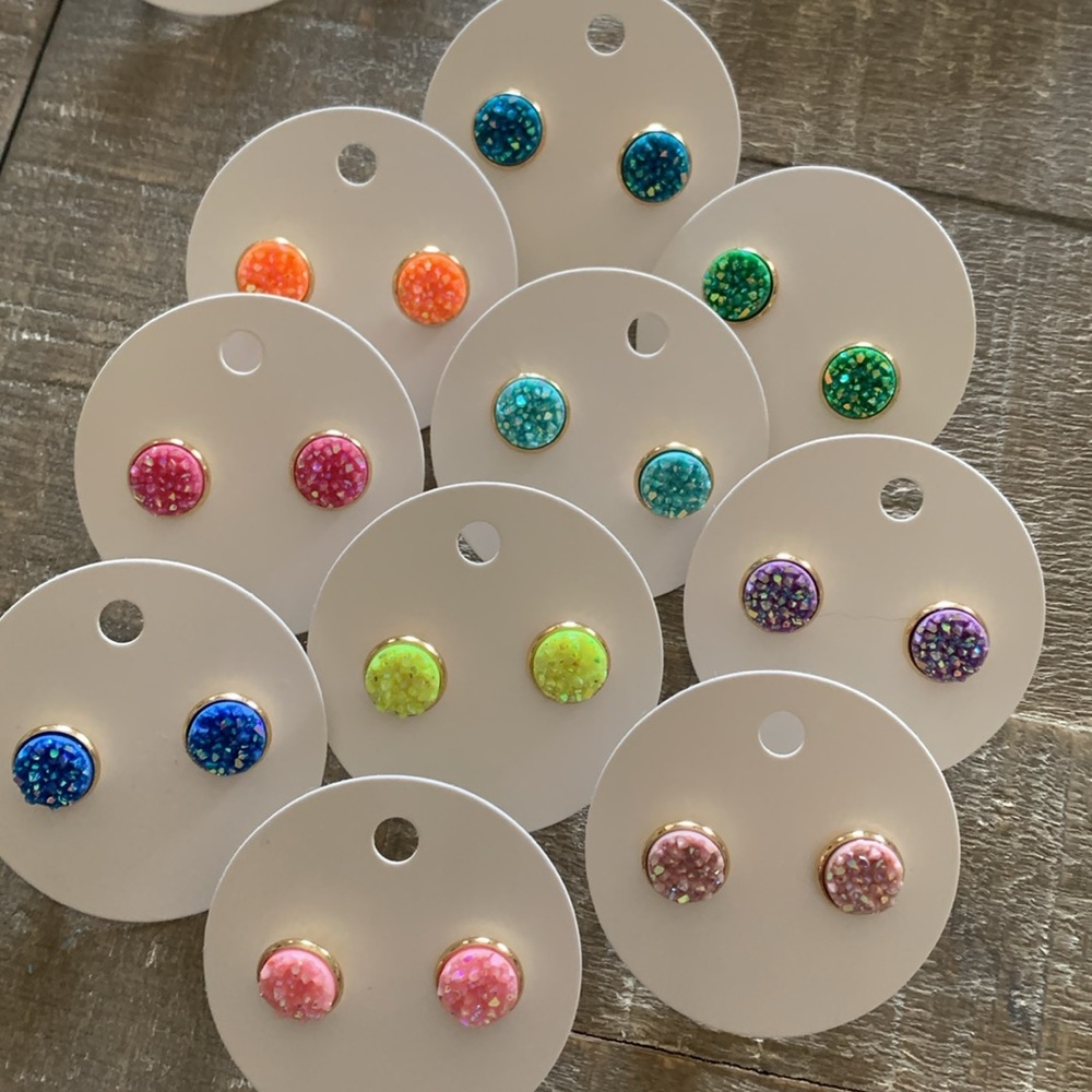 10mm Raspberry Druzy Stud - Picture 5 of 5